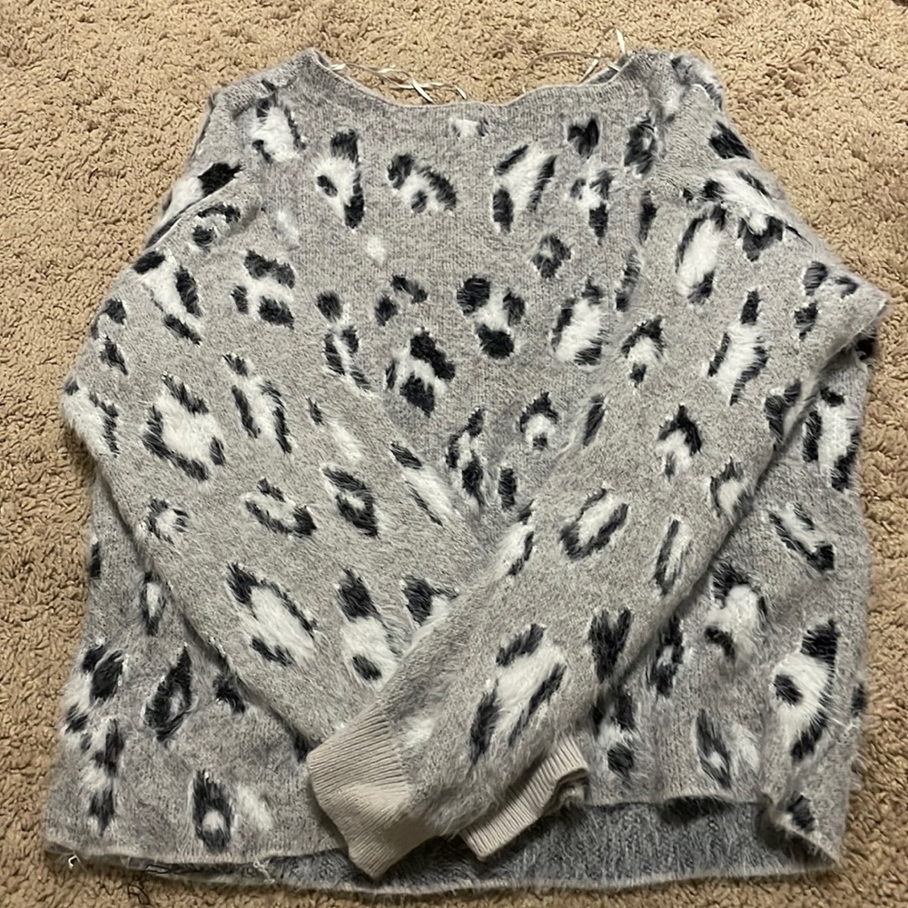 Crew neck sweater
